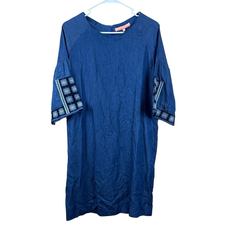 Vilagallo Women's Dress Size 40 Blue‎ With Embroidered Sleeves Zippered Back